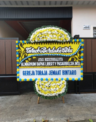 Papan Bunga Duka di Peterongan