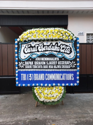 Papan Bunga Duka di Peterongan